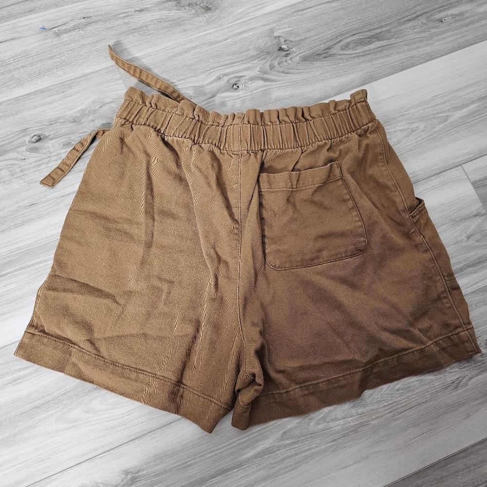 Old Navy Brown Women's Cargo Shorts - Picture 6 of 6